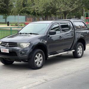 MITSUBISHI L200 WORK 2015