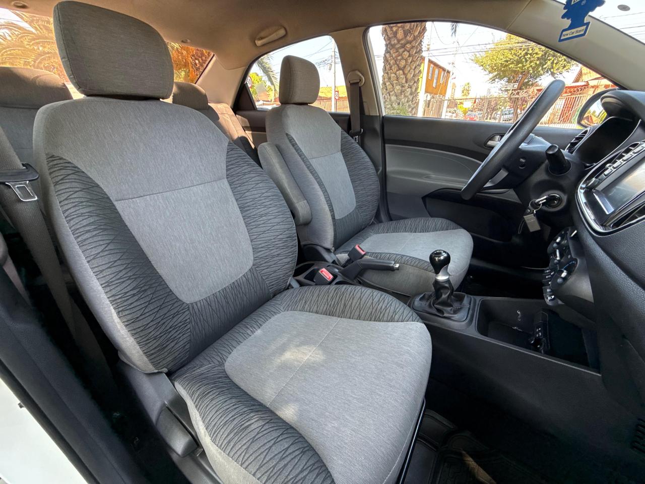 KIA SOLUTO 2023 - Imagen 13