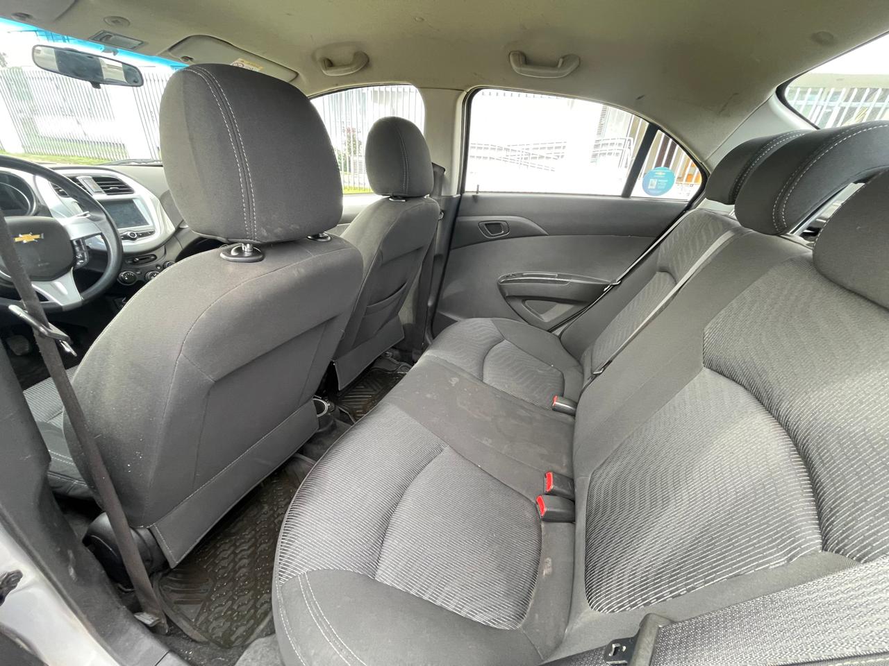 Chevrolet Spark Sedan — foto 14 de 15