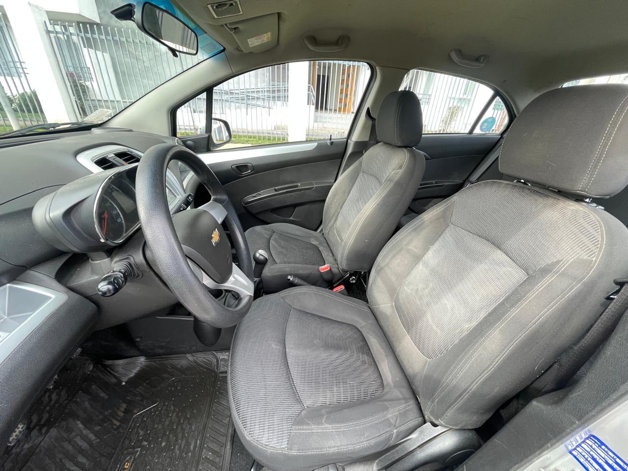Chevrolet Spark Sedan — foto 13 de 15