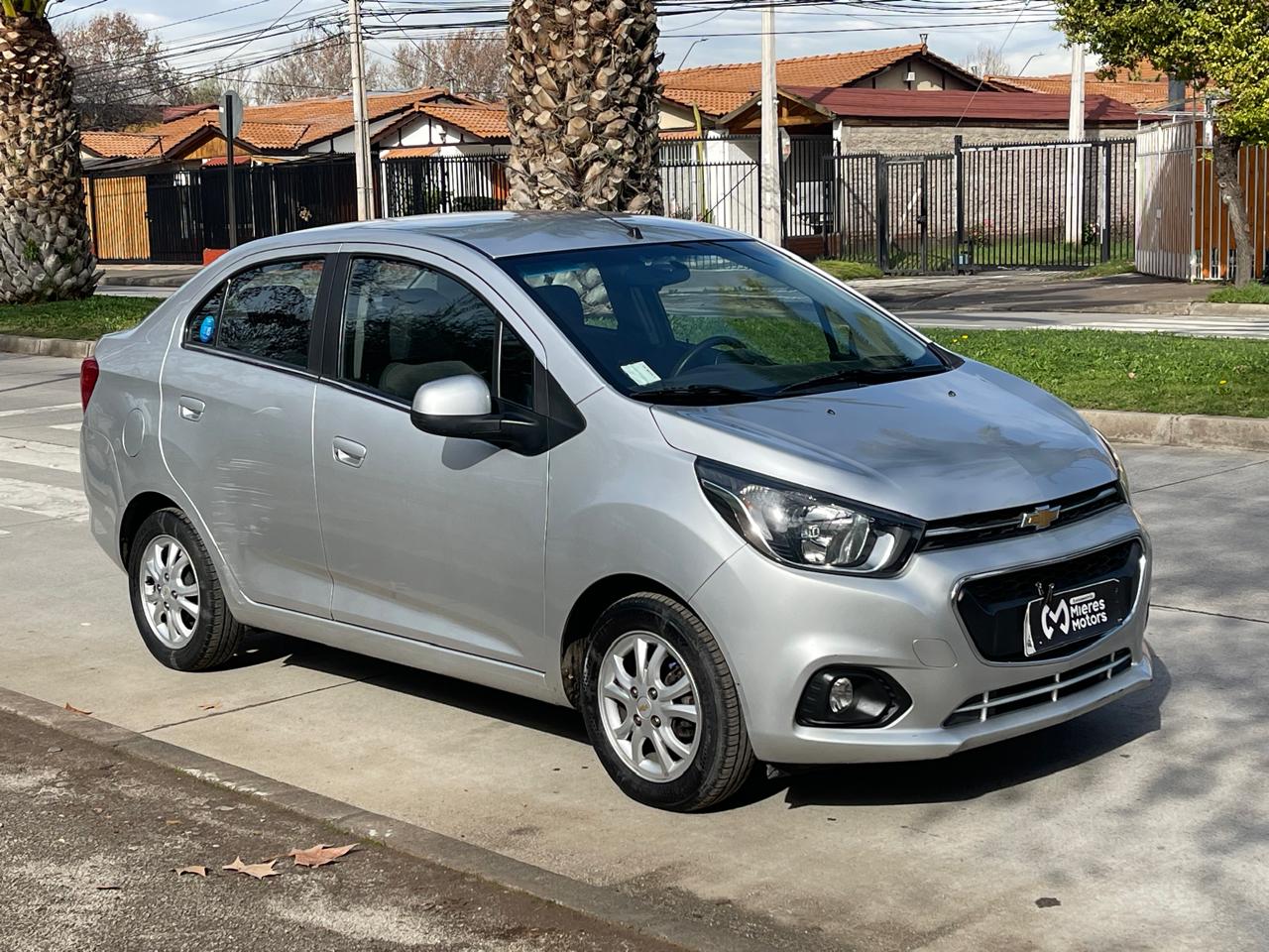 Chevrolet Spark Sedan — foto 5 de 15
