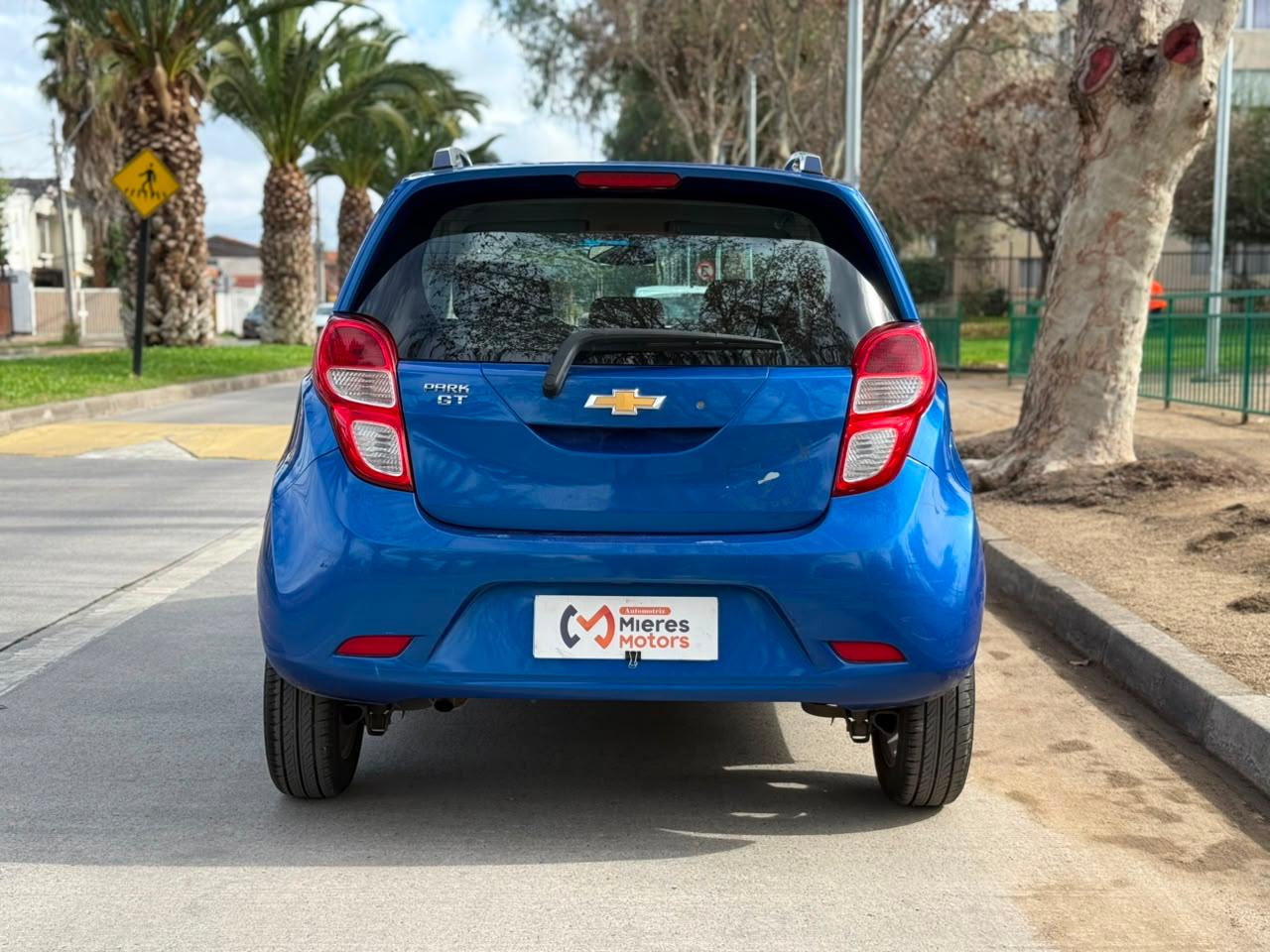 Chevrolet Spark Gt — foto 9 de 18
