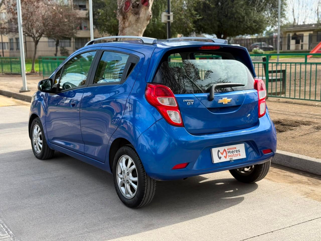 Chevrolet Spark Gt — foto 11 de 18
