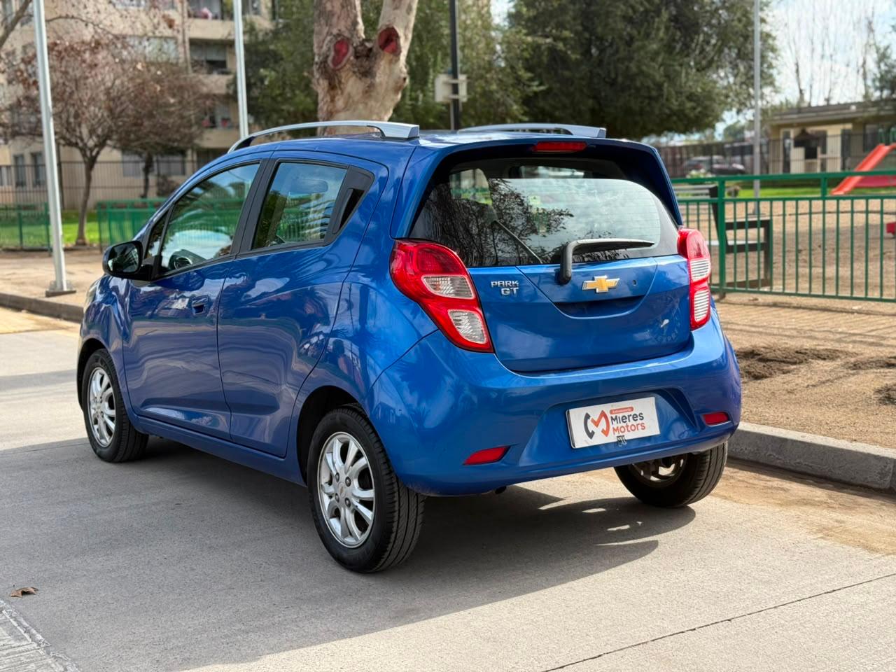 Chevrolet Spark Gt — foto 10 de 18