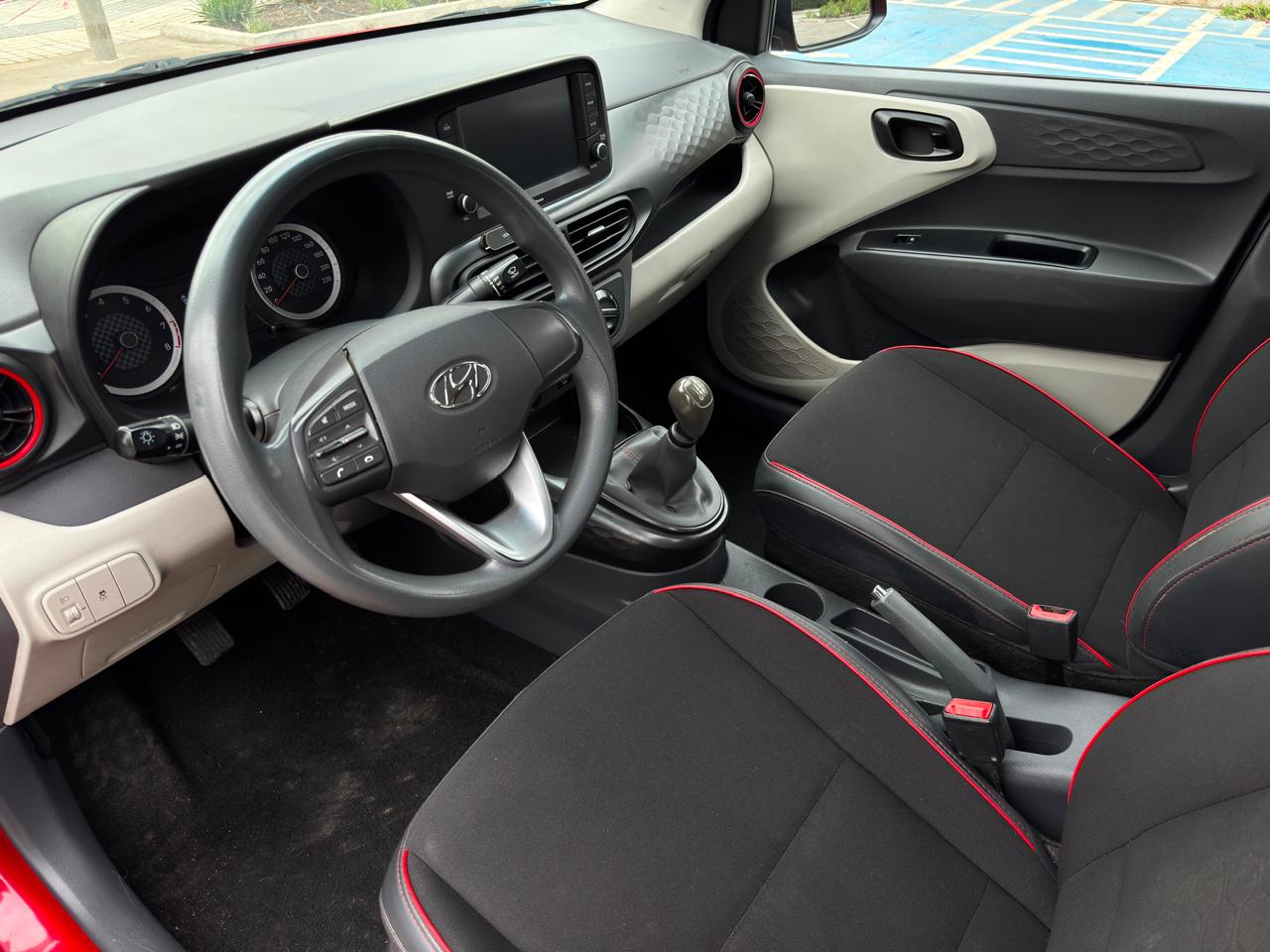 Hyundai Grand I10 Sedan — foto 12 de 17