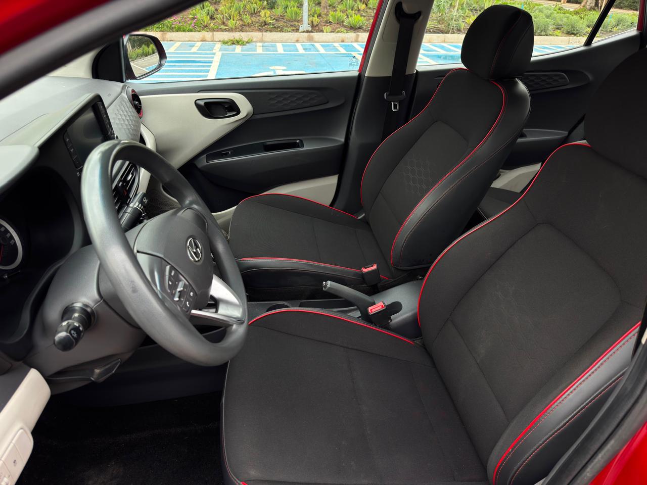 Hyundai Grand I10 Sedan — foto 14 de 17