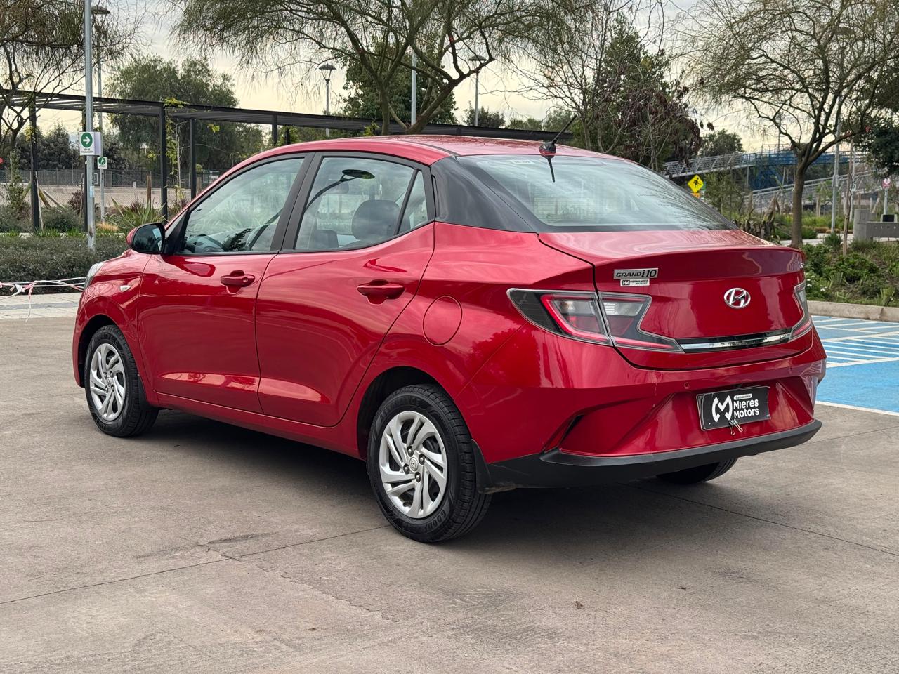 Hyundai Grand I10 Sedan — foto 9 de 17