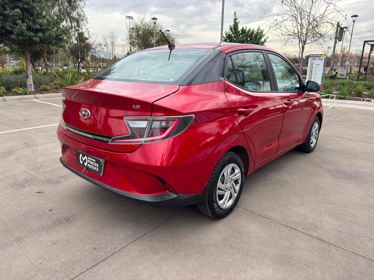 Hyundai Grand I10 Sedan — foto 8 de 17