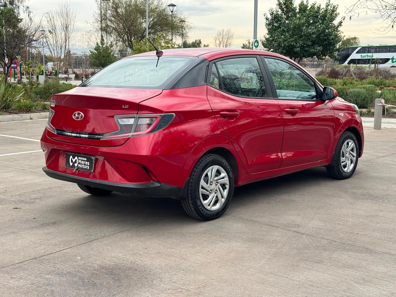 Hyundai Grand I10 Sedan — foto 7 de 17