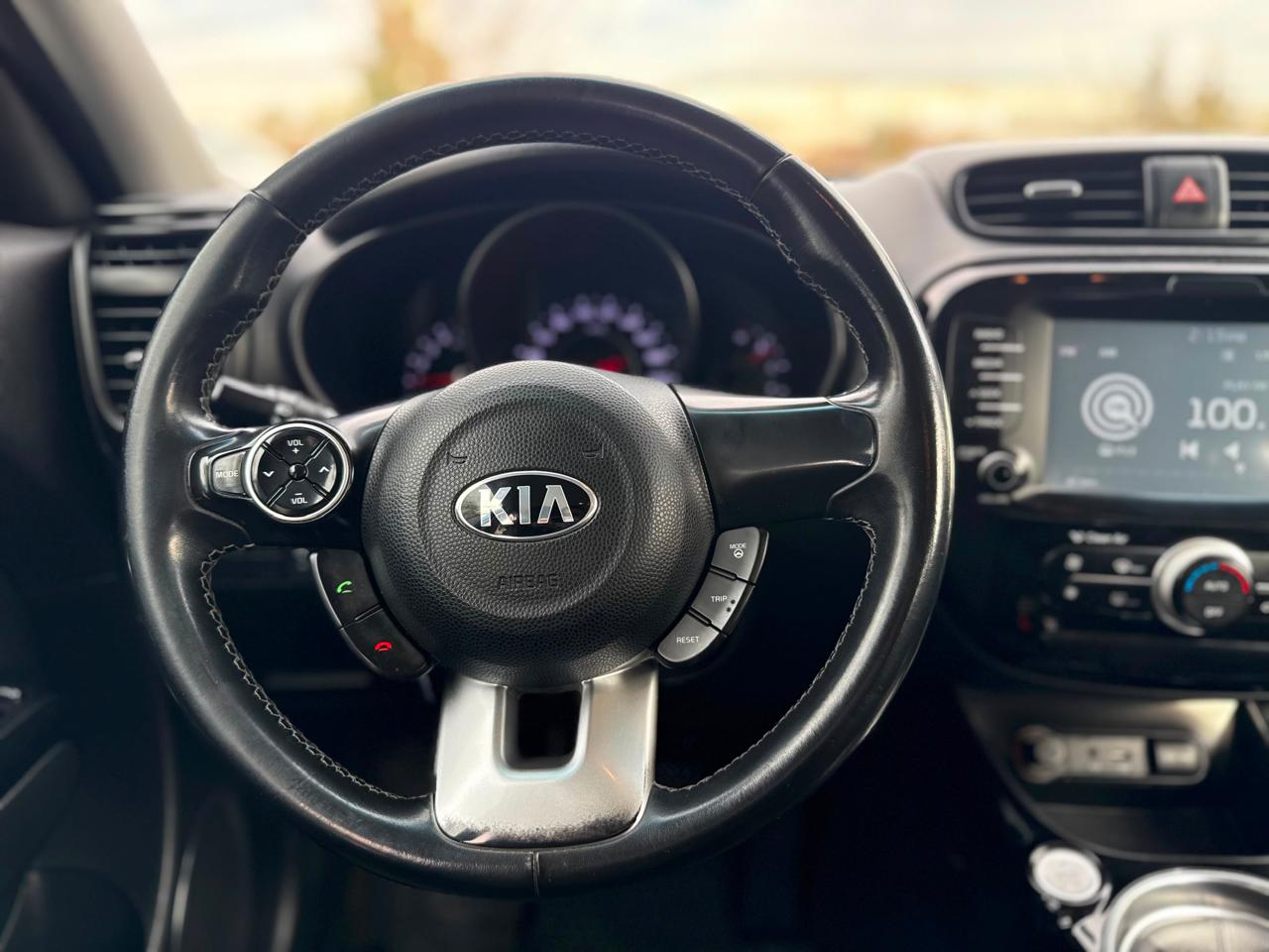 KIA Soul — foto 11 de 15