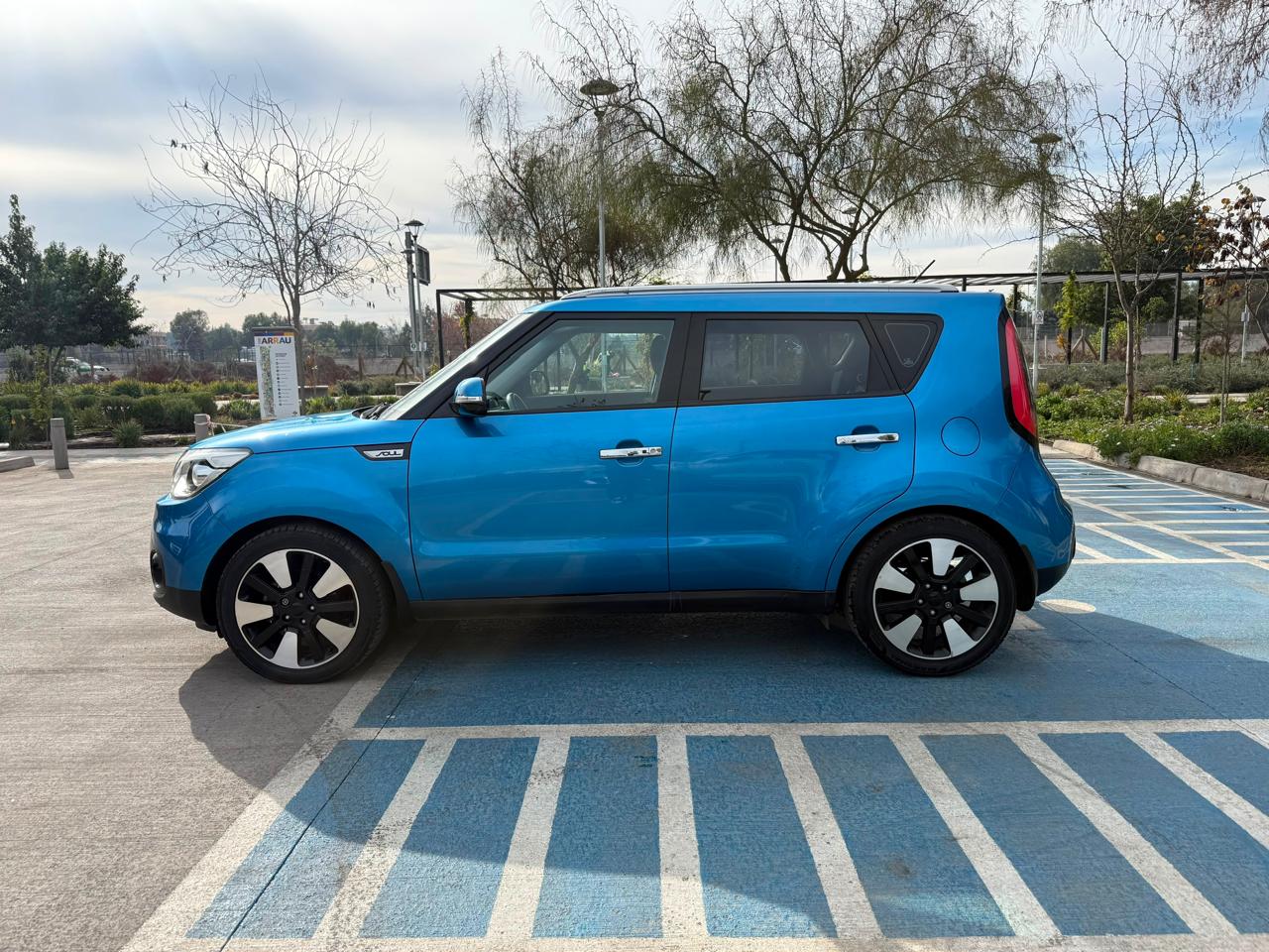 KIA Soul — foto 8 de 15