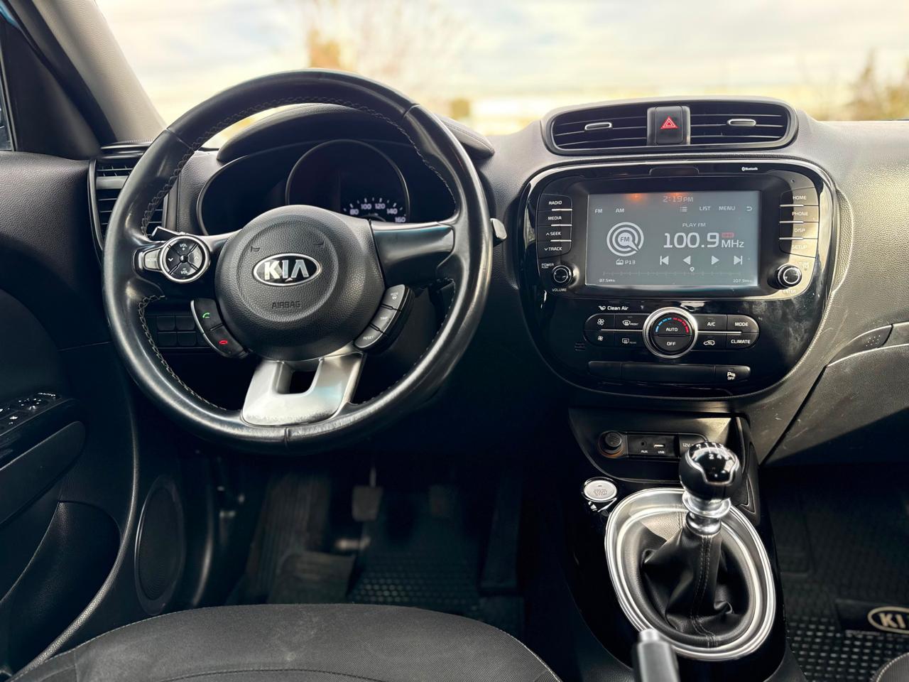KIA Soul — foto 13 de 15