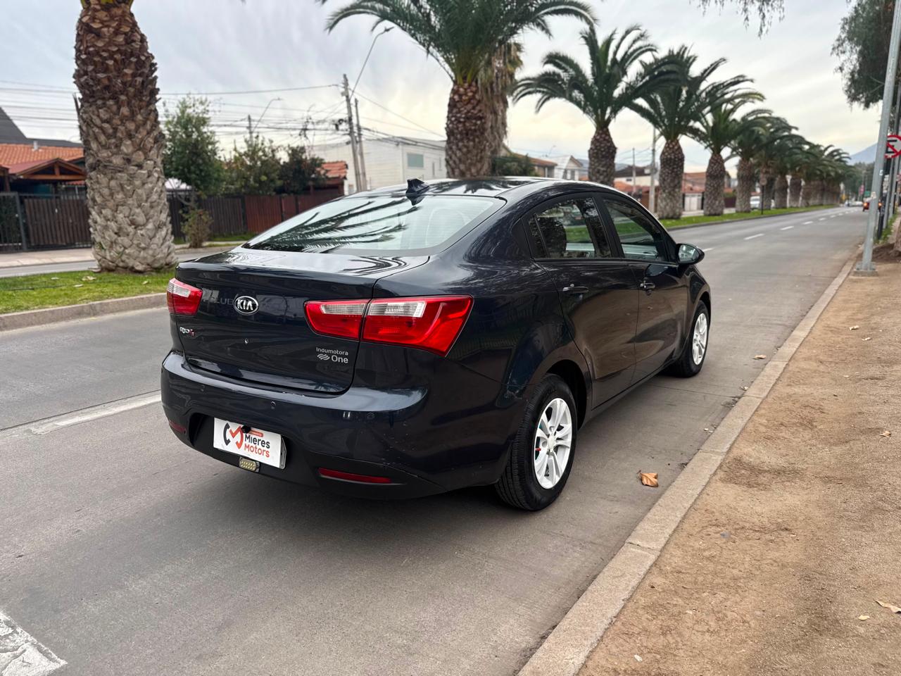 KIA Rio4 — foto 9 de 15