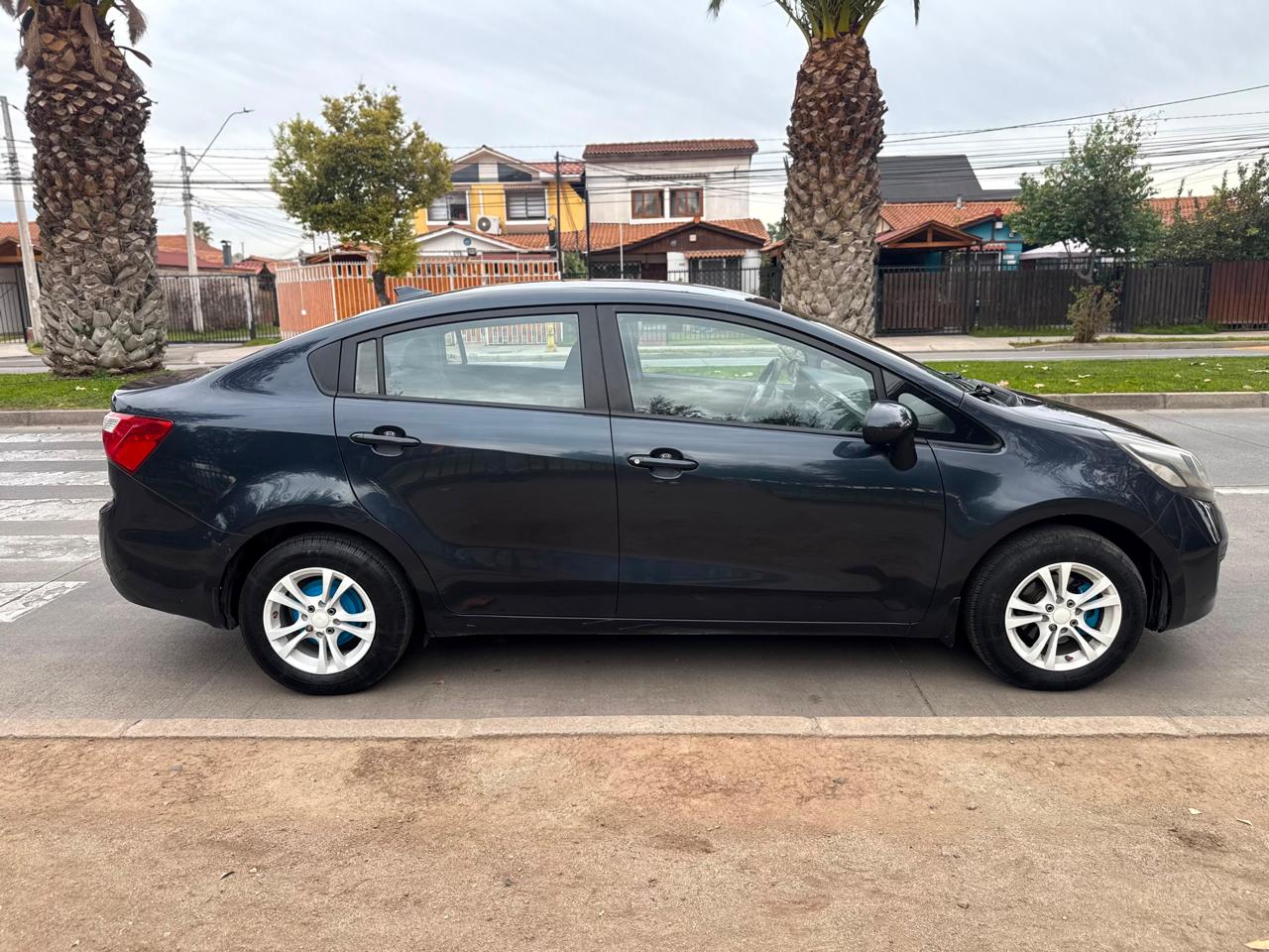 KIA Rio4 — foto 10 de 15