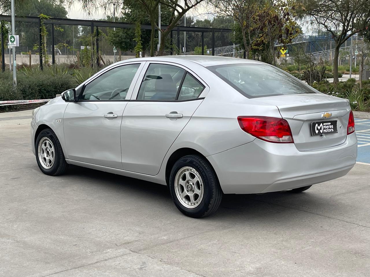 Chevrolet Sail — foto 11 de 20