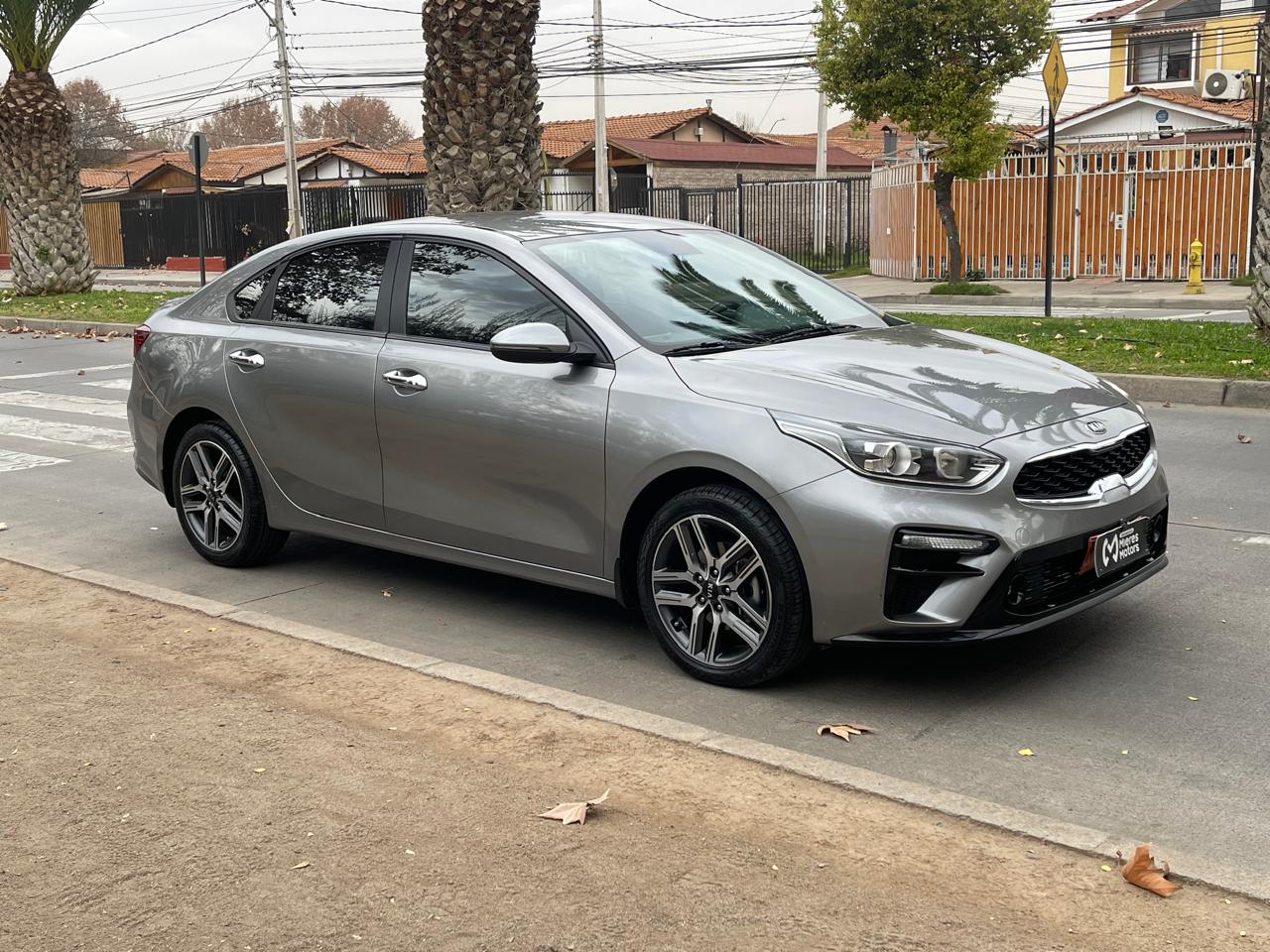 KIA Cerato Taxi Ejecutivo — foto 5 de 19