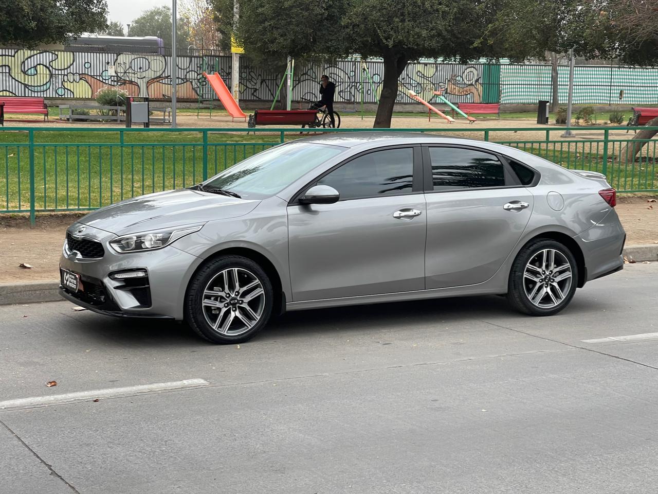KIA Cerato Taxi Ejecutivo — foto 6 de 19